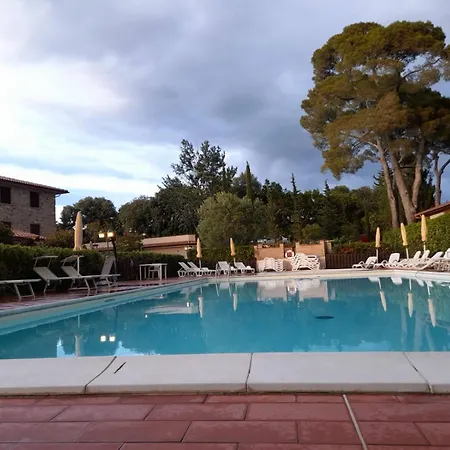 Borgo Piscine Ristorante E Sala Convegni *